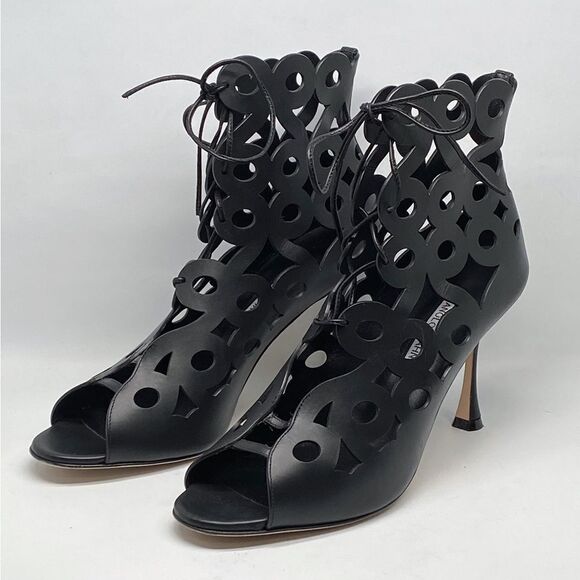 Manolo Blahnik Taralo 90MM Leather Booties size 41 - Picture 4 of 16